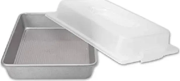 USA Pan Rectangular Cake Pan & Lid Set