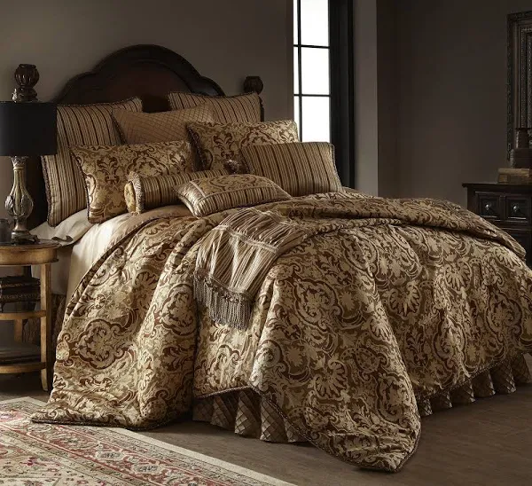 Ausin Horn Classics Botticelli Brown 3-Piece Comforter Set, California King