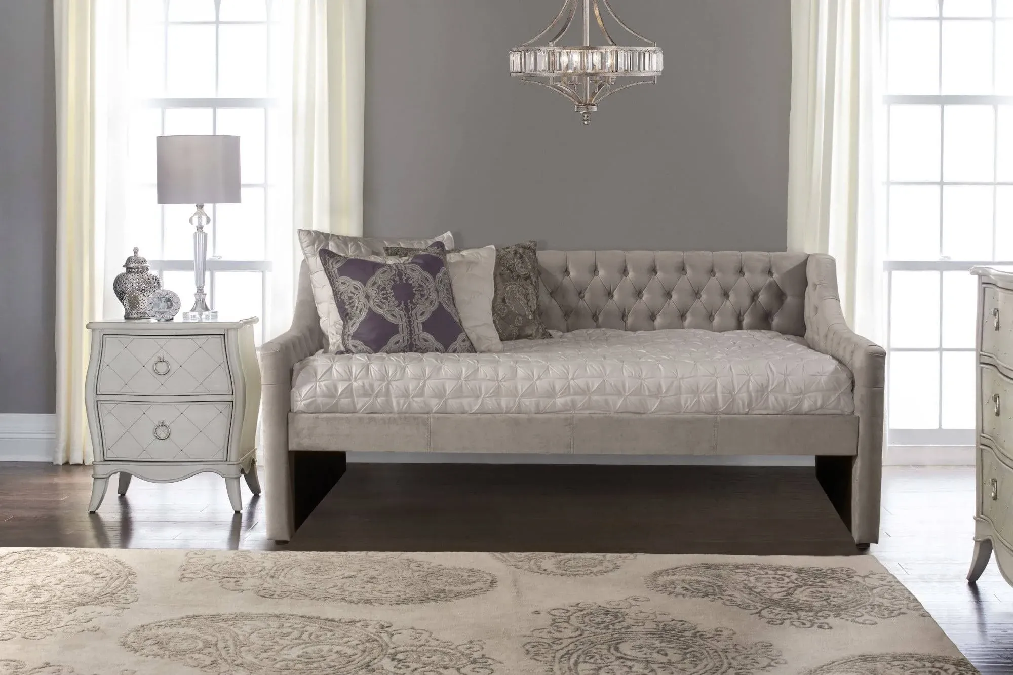 Hillsdale, Jaylen Upholstered Twin Daybed, Silver Gray