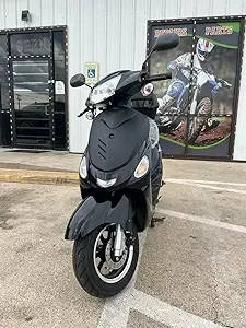 HHH Upgraded 50cc Scooter Fully Automatic for youth and adults 50cc / 49cc Gas Street Scooter Moped With Matching trunk ( Black)