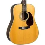 Martin HD-28 w/case