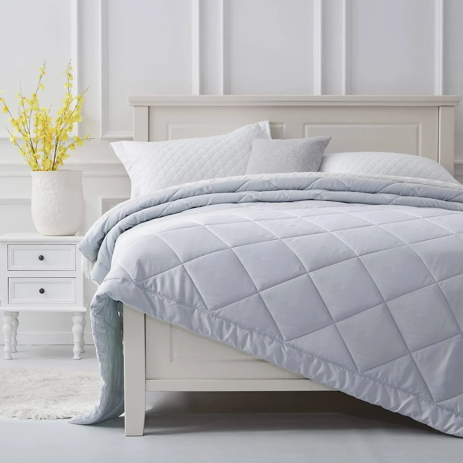 SunStyle Home Quilt King Gray Lightweight Comforter Reversible Bedspread for All