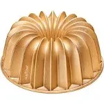 NutriChef French Wreath Fluted Cake Pan