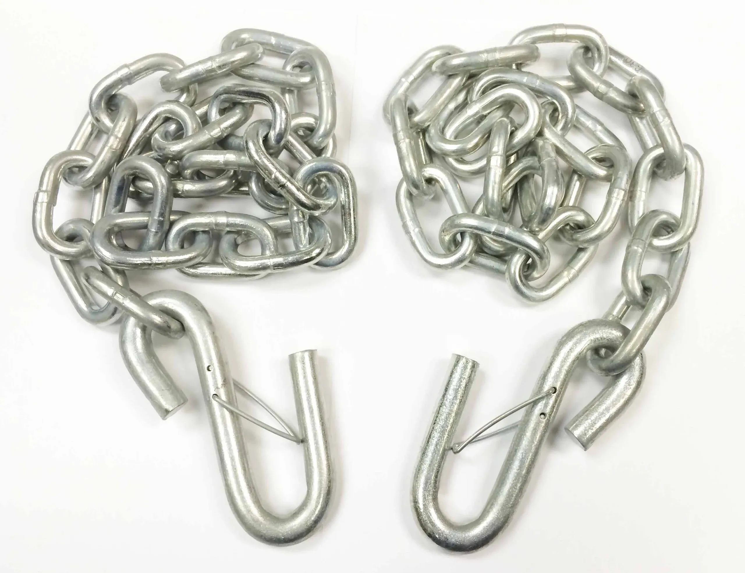 (2) trailer safety chains 5/16&#034; x 30&#034; w/ S hook &amp; safety latch- 25006