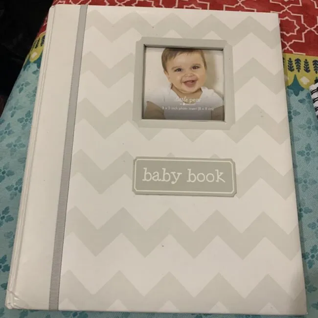 Pearhead Chevron Baby Memory Book