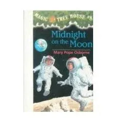 Midnight on the Moon (Magic Tree House)