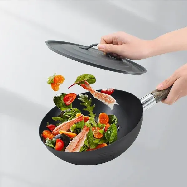 Non-Stick Cast Iron Wok Small Wok Pan with Iron Lid Wooden Handle Suitable fo...