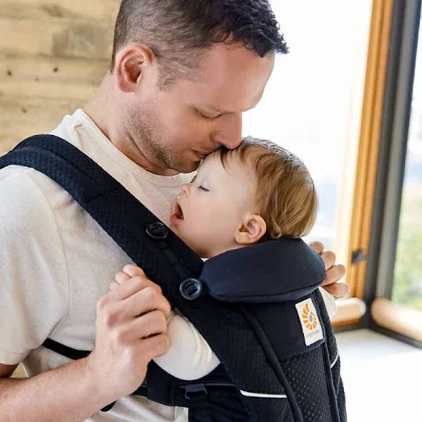 Ergobaby Omni Breeze Baby Carrier