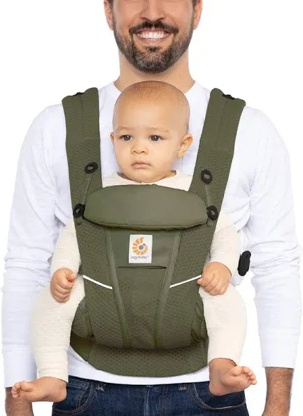 New Ergobaby Omni Breeze Baby Carrier. Color Is Graphite Grey