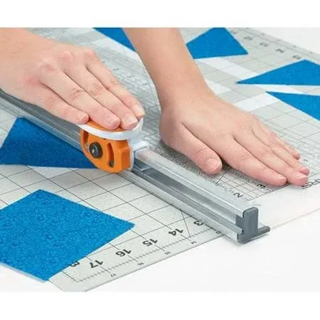 Fiskars Rotary Cutter and Ruler Combo