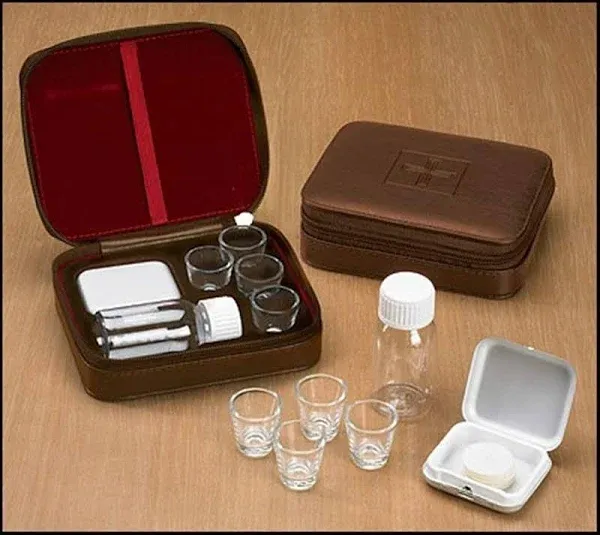 4-cup Portable Communion Set