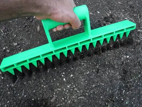 Gardinnovations Seed-In Soil Digger