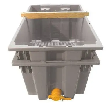 Mann Lake HH231 Plastic Uncapping Tank Gray