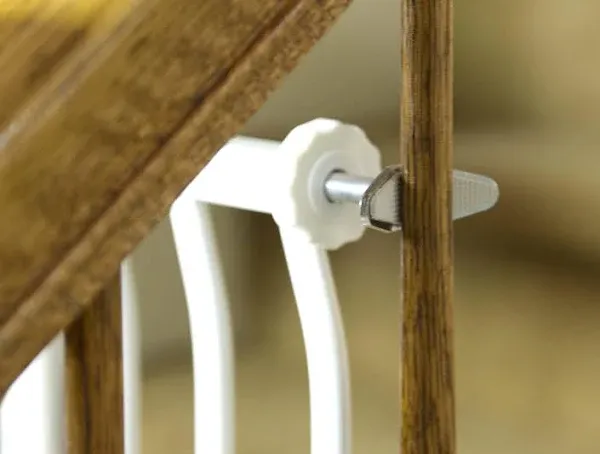 Dreambaby - Y-Shaped Spindle Rod Banister Gate Adaptors