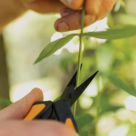 Fiskars Micro-Tip Pruning Snips Garden Clippers - Plant Cutting Scissors with Sharp Precision-Ground Non-Stick Blade - 2-Count