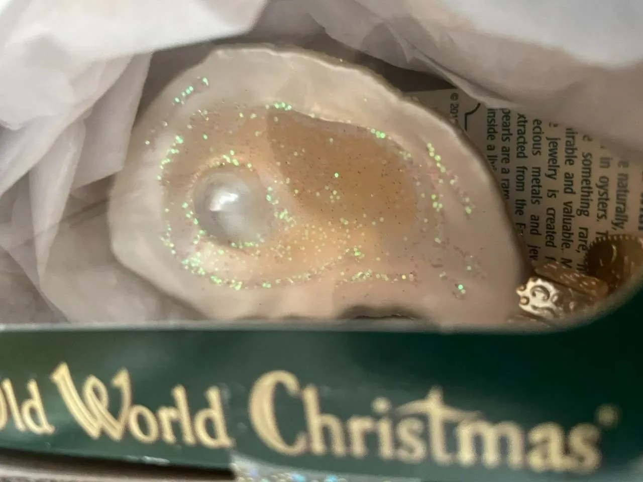 OLD WORLD CHRISTMAS OYSTER W/PEARL XMAS ORNAMENT RETIRED 2015 NEW IN BOX