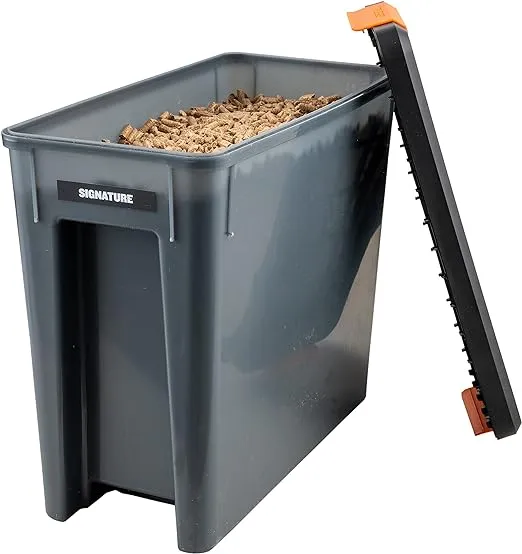 Traeger Pellet Grills BAC637 Stay Dry Pellet Bin, Wood Pellet Storage with Locking Lid, BlackTraeger Pellet Grills BAC637 Stay Dry Pellet Bin, Wood Pellet Storage with Locking Lid, Black