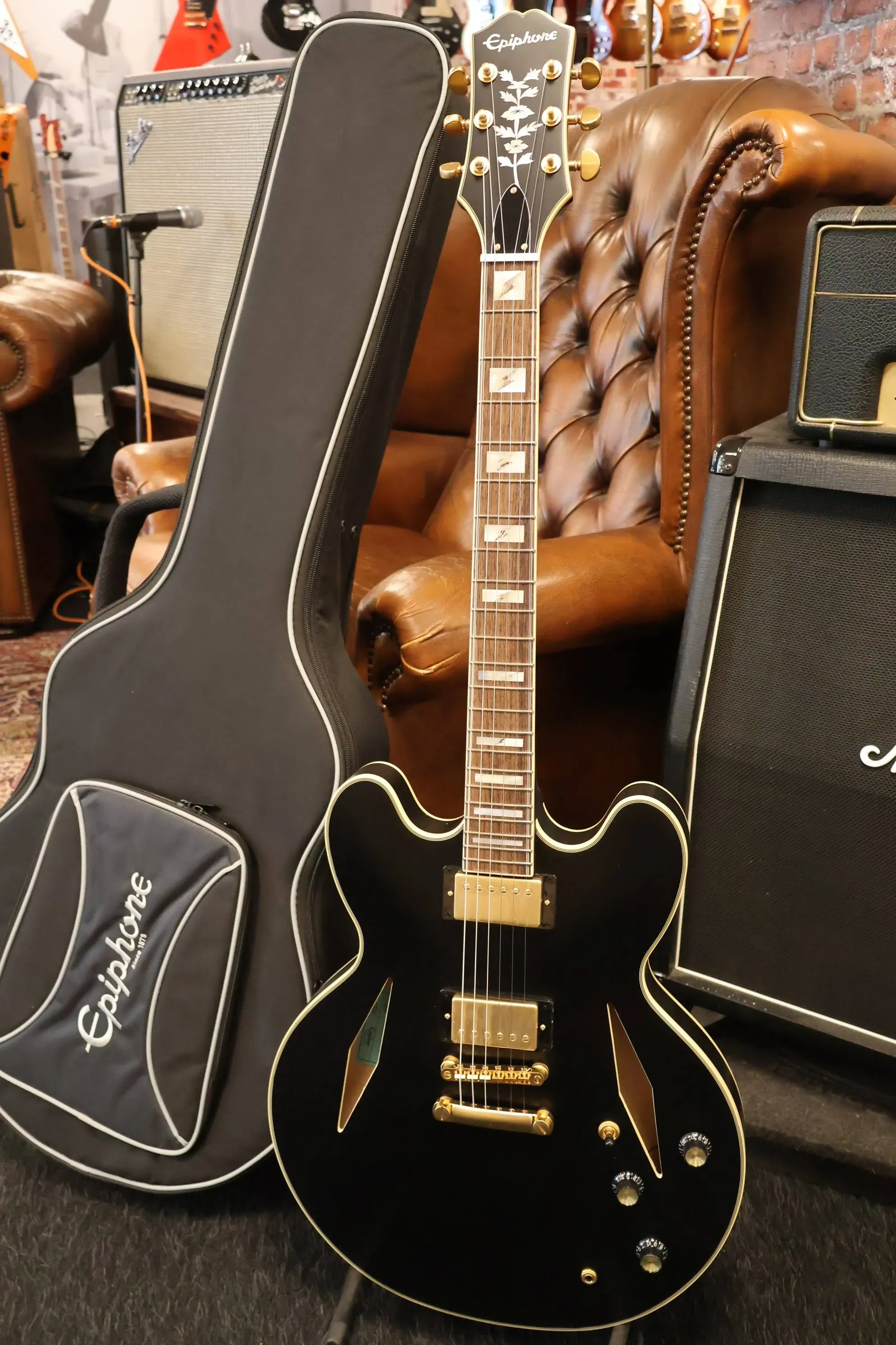 Epiphone Emily Wolfe Sheraton Stealth Black Aged Gloss