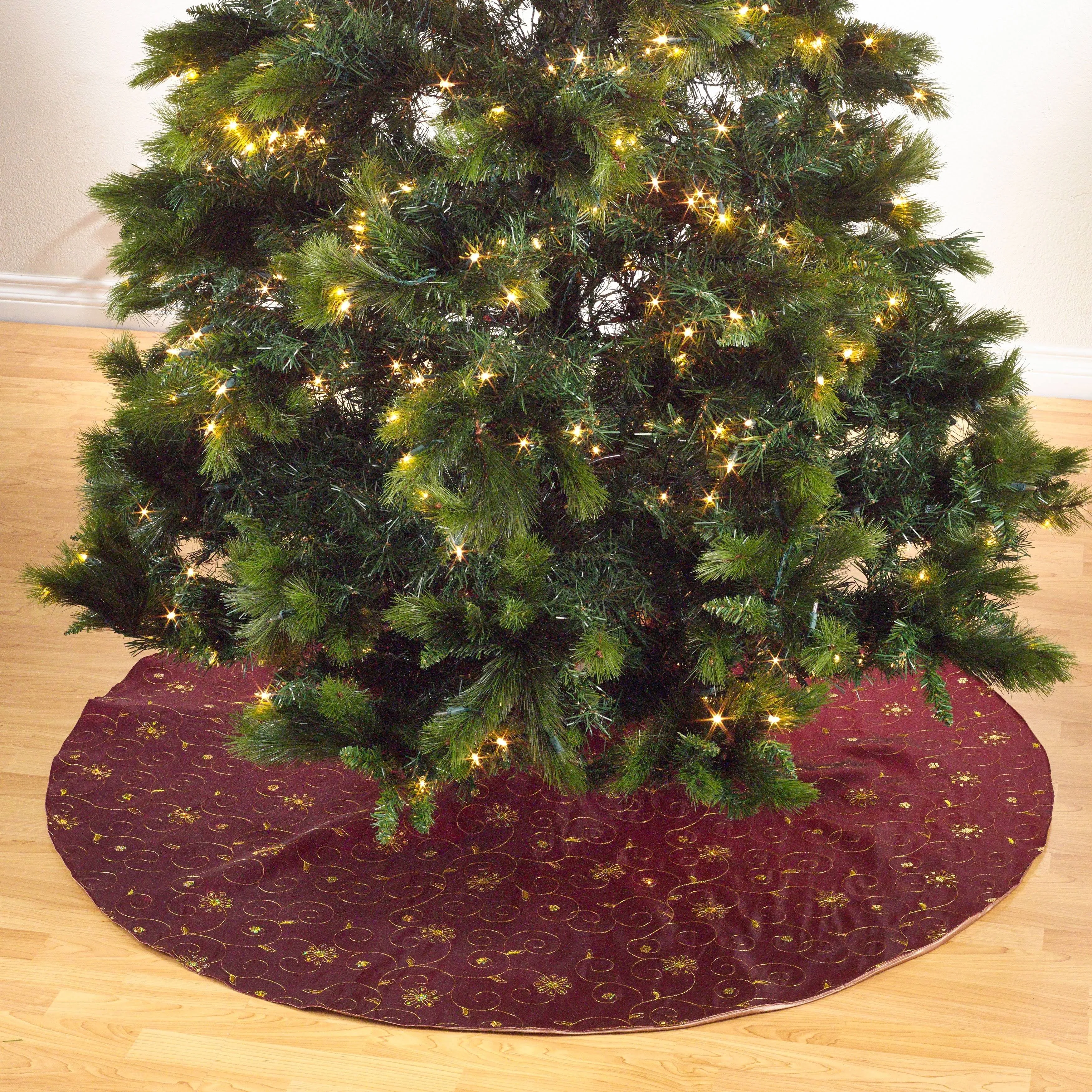 Embroidered Tree Skirt With Sequined Design