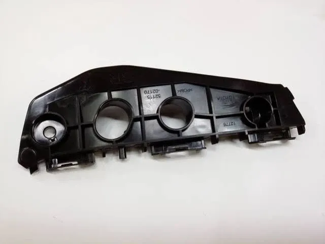 Toyota Side Retainer