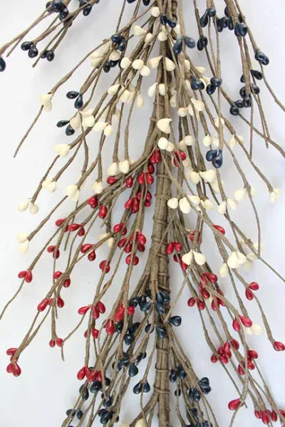 EV-1005R Pip Berry Garland in Red, White and Blue